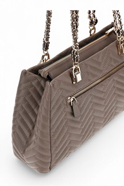 Guess Luxusní brašna DORYS - Stylový design