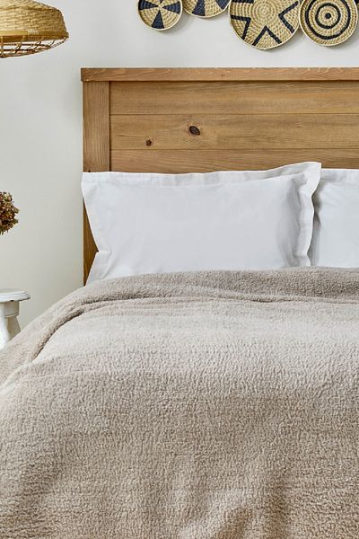 Karaca Home Faye Beige Double Sherpa Blanket