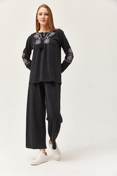 CALİENTE Front Embroidered Tasseled Double Suit Black