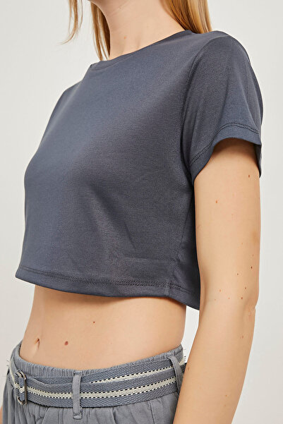 Arma Life Women's Tight Summer Crew Neck Smoked Crop T-Shirt