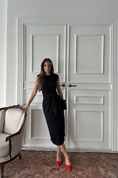 Love Fab Βασικό μίντι φόρεμα με μηδενικό λαιμόκοψη και μανίκια