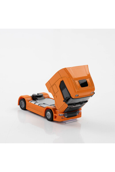 Metaş Metaş 1:50 Ölçek Sesli ve Işıklı Tır Kafası