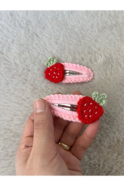 PARMAK İZİ AKSESUAR PEMBE KIRMIZI ÇİLEK DETAYLI ÇITÇITLI AMİGURUMİ ÖRGÜ NİŞ S...