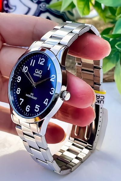 Q&Q Brand Sports Stylish New Season Men's Wristwatch Bracelet