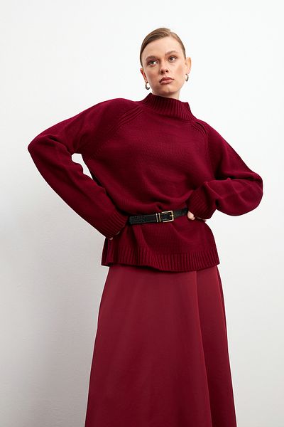 Bipantolon Pulover lung de damă, roșu claret, cu textura moale, cu guler vertical