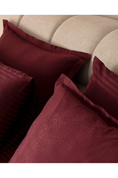 Madame Coco Auvergne Family Size Cotton Jacquard Satin Duvet Cover Set - Burgundy