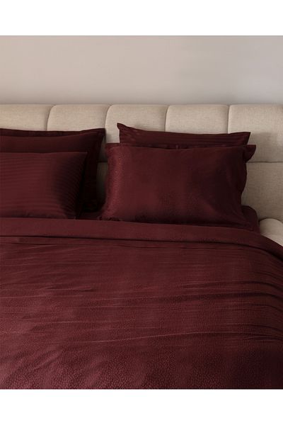 Madame Coco Auvergne Family Size Cotton Jacquard Satin Duvet Cover Set - Burgundy