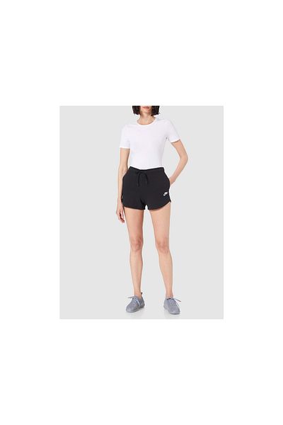 Nike Sportshorts ’für Damen In Schwarz’
