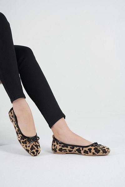 Beyond Béžová balerína sedák dámská leopardí vzor Semišová balerína BYNDBLRN01