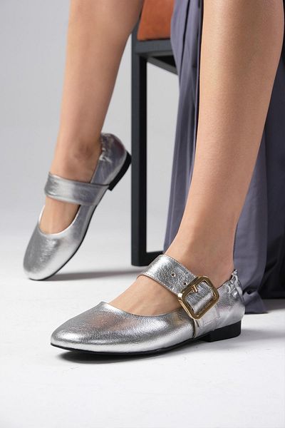 Mio Gusto Balerini de damă Diega Silver Color cu centură groasă