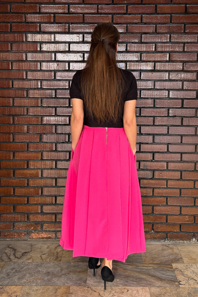 Nihan Kayışoğlu MİDİ PİLELİ CEPLİ KİLOŞ ETEK