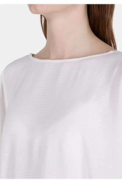 Colin's Regular Fit V Yaka Düz Kadın Beyaz Kısa Kol Gömlek