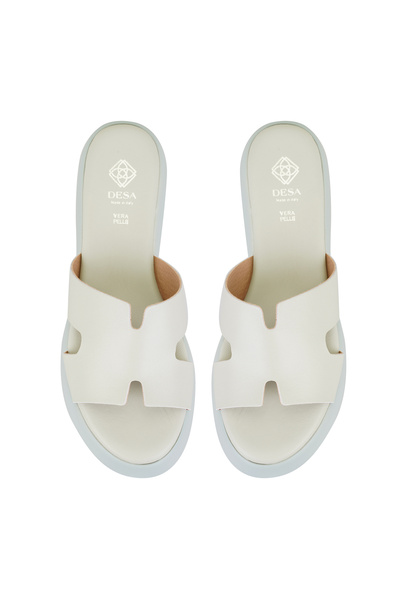 Desa Γυναικείες δερμάτινες παντόφλες με πράσινο τακούνι