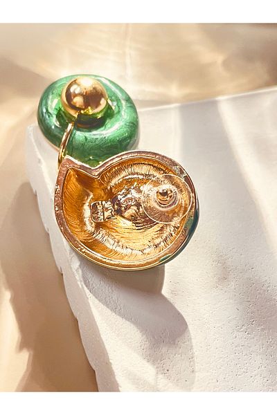 WisstoriaCollections Gold Color Green Enameled Snail Model Women's Earrings