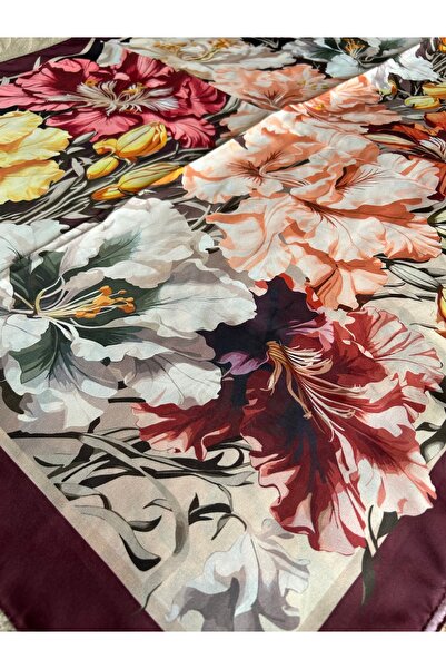 İpekseli Шовковий шарф з квітковим візерунком