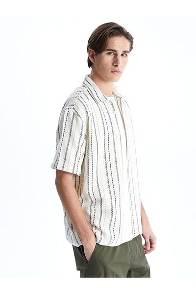 LC Waikiki Ανδρικό πουκάμισο με ριγέ με κοντό μανίκι New Season Comfortable Fit - S5LG62Z8