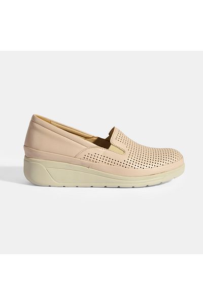 Desa Women's Cream Leather Desacomfort Casual Shoes