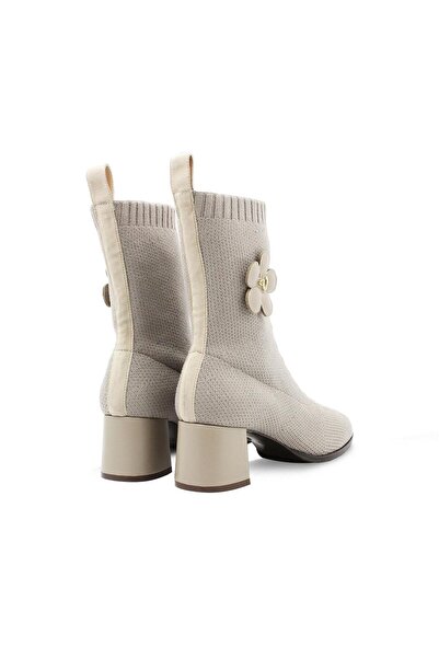 Vario Bej Çiçek Detaylı Örgü Topuklu Bot VIZON KAZAK