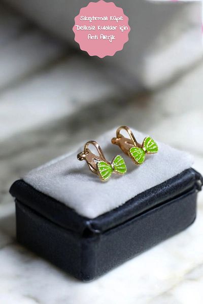 MakeWell Hello Kity Design Clip-On Children's Earring for Children Without Ear Holes