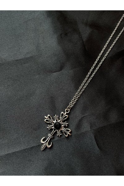 REMBER JEW Gümüş Kaplama Goth Siyah Taşlı Haç Kolye