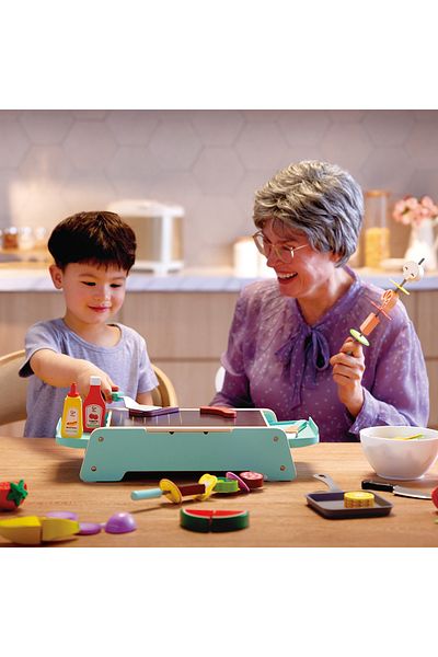 Hape Wooden Toy - Grill And Hob Set (24 PIECES)