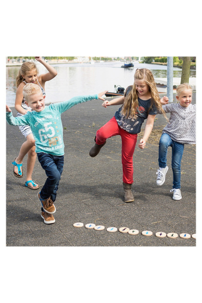 BS Toys Απομνημονεύστε και μιμηθείτε το παιχνίδι Buitenspeel