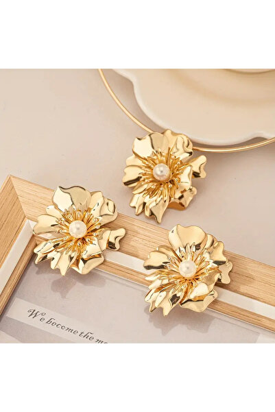 GIFTPALACE Canlı Alaşımlı Çiçekli İnci Detaylı Tasarım Kolye ve Küpe Seti