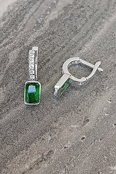 TEK TARZIM TAKI Yeşil Zirkon Taşlı Beyaz Sıra Taşlı Gümüş Çocuk J Küpe  (5 - 15 Yaş)