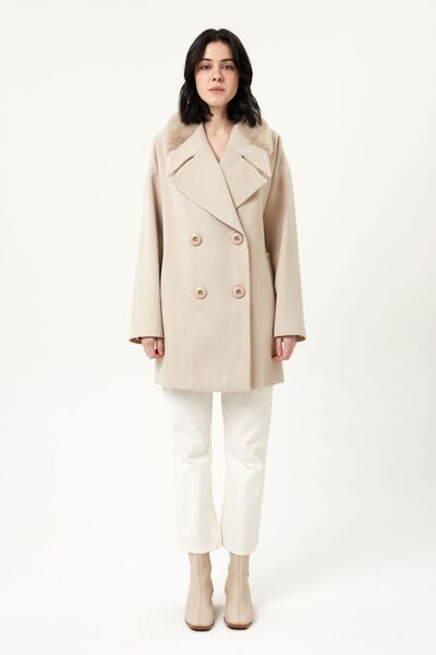 AGSPARK YAKASI ORJ,NAL VİZON KÜRK DETAYLI ÖNDEN DÜĞMELİ ÇİFT KAPAMALI PUNTOLU...