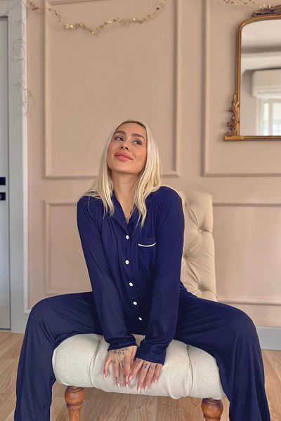 Pijamaevi Set de pijamale pentru femei cu mânecă lungă, cu nasturi în față, albastru bleumarin Dublin