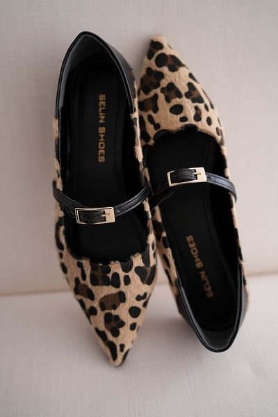 selinshoes Dámské baleríny Sage s dlouhou a špičatou špičkou u kotníku - LEOPARD