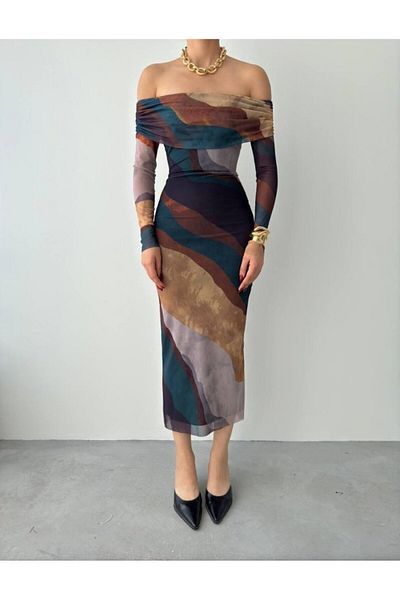 leyla sanat sanata yeni bir bakış açısı Leyla Art a New Perspective on Art Sevilla Madonna Collar Tulle Dress