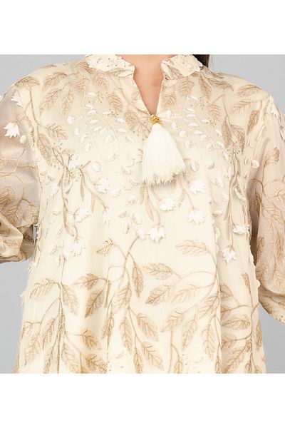 IKKXA Soft Petals Embroidered Jalabiya