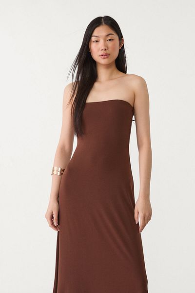 Stradivarius Off-the-shoulder flared midi dress