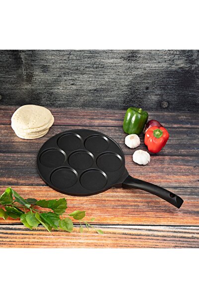 ROYALFORD Pancake Maker Cast Aluminium Body, Bakelite Handles RF5781 Royalford