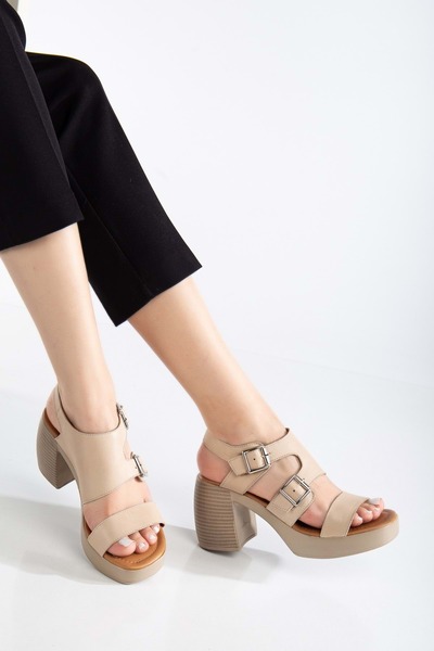 ANALİN SHOES Kadın Hakiki Deri Tokalı Kalın Topuklu Sandalet - Bej