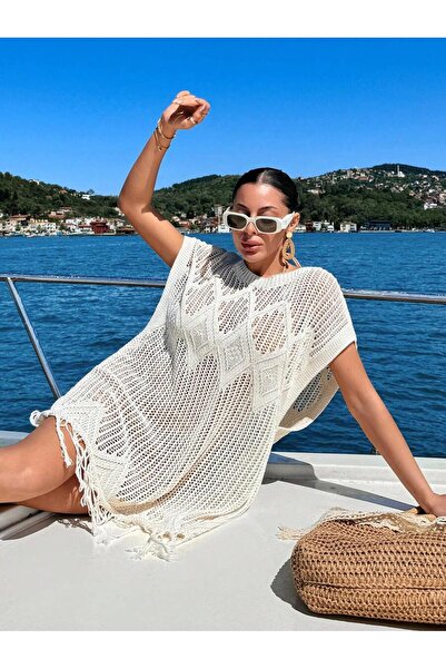 Rönesans Tekstil Openwork Knitted Body Cover for Women with Tassel Detail for Summer and Beach Holidays