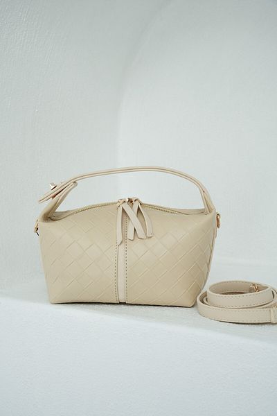 LAMİNTA Γυναικεία τσάντα Blake Cream με πλεκτό σχέδιο