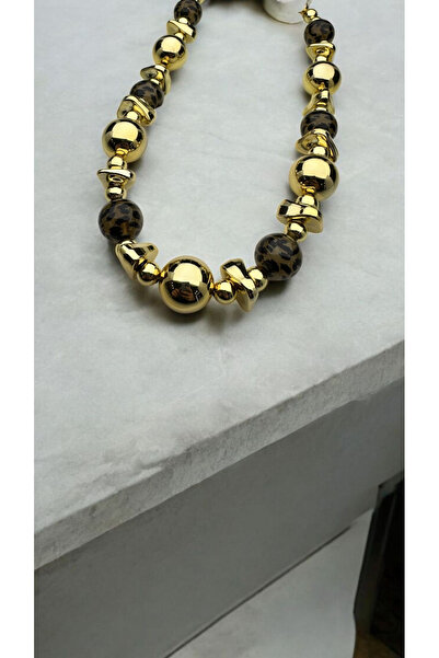 Yaseminli Butik Gold Color Geometric Shaped Leopard Round Detailed Necklace