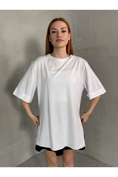 Cappmoda T-20 Λευκό μπλουζάκι με λεπτομέρεια με διπλό μανίκι με σκίσιμο στο πλάι με λαιμόκοψη