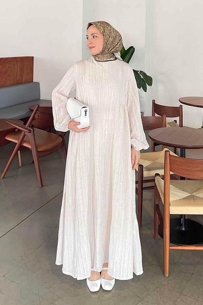lamelif.com Μπεζ μακρύ φόρεμα με χιτζάμπ