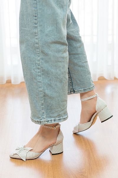 DİVOLYA Παπούτσια καθημερινής χρήσης Toli White Polka Dot Bow (5 cm τακούνι)