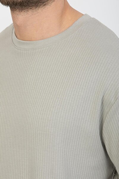 Store Men's Cotton Set - Comfortable Joggers and T-Shirt, Ideal for Casual Elegance