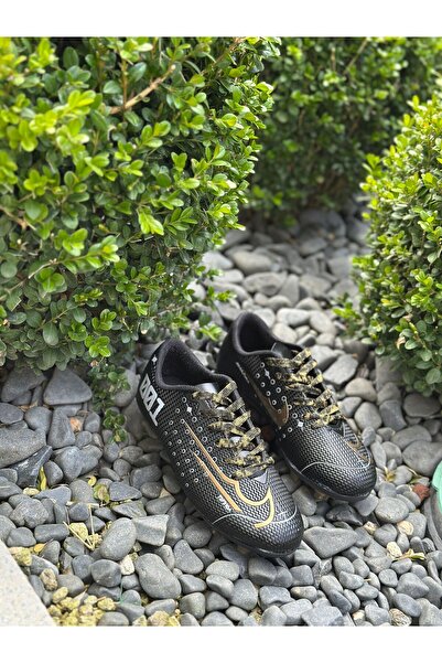 Klay Shoes halı saha ve zemin kramponu