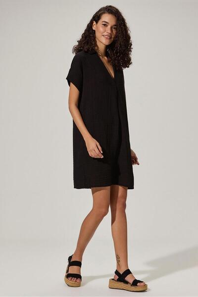 White By Nature V-Neck Plikaşe Black Dress