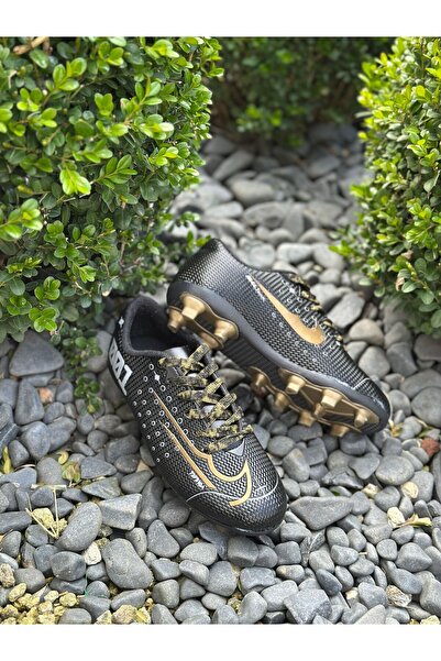 Klay Shoes halı saha ve zemin kramponu