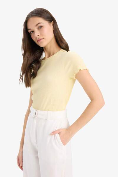 DeFacto Fitted Crew Neck Ribbed Camisole Short Sleeve T-Shirt K7064Az25Sm