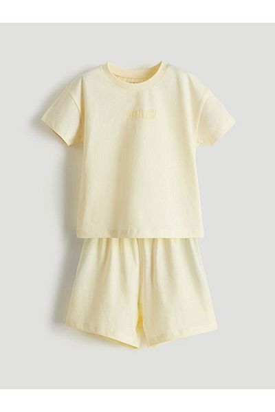 LC Waikiki Sari Basic Baby Boy T-Shirt and Shorts 2-Pack