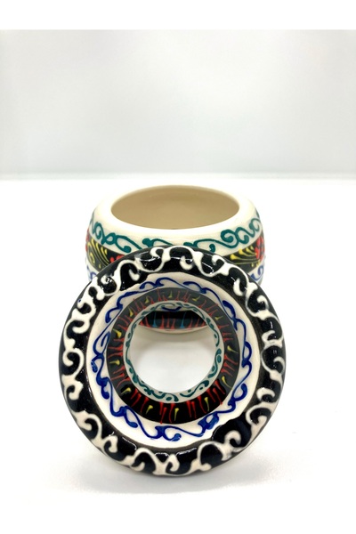 Store منفضة سجائر صغيرة مغطاة بزخارف ملونة مقاس 7 سم