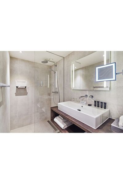Grohe Baterie lavoar Grohe Essence 19967001, montare pe prete, monocomanda, necesita set instalare, Crom